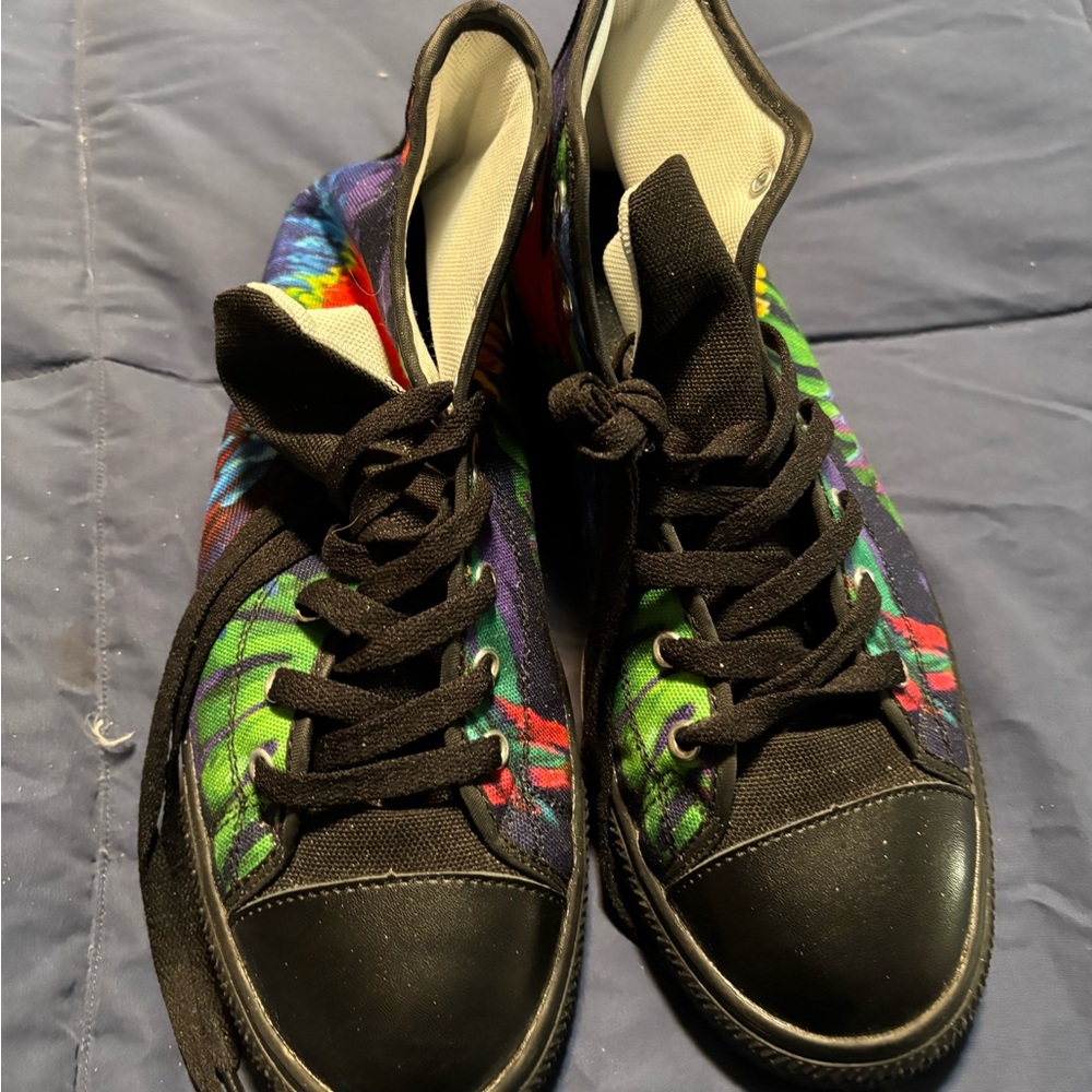 Parrot Lovers High Top Sneaker Size 9 - Picture 6 of 6